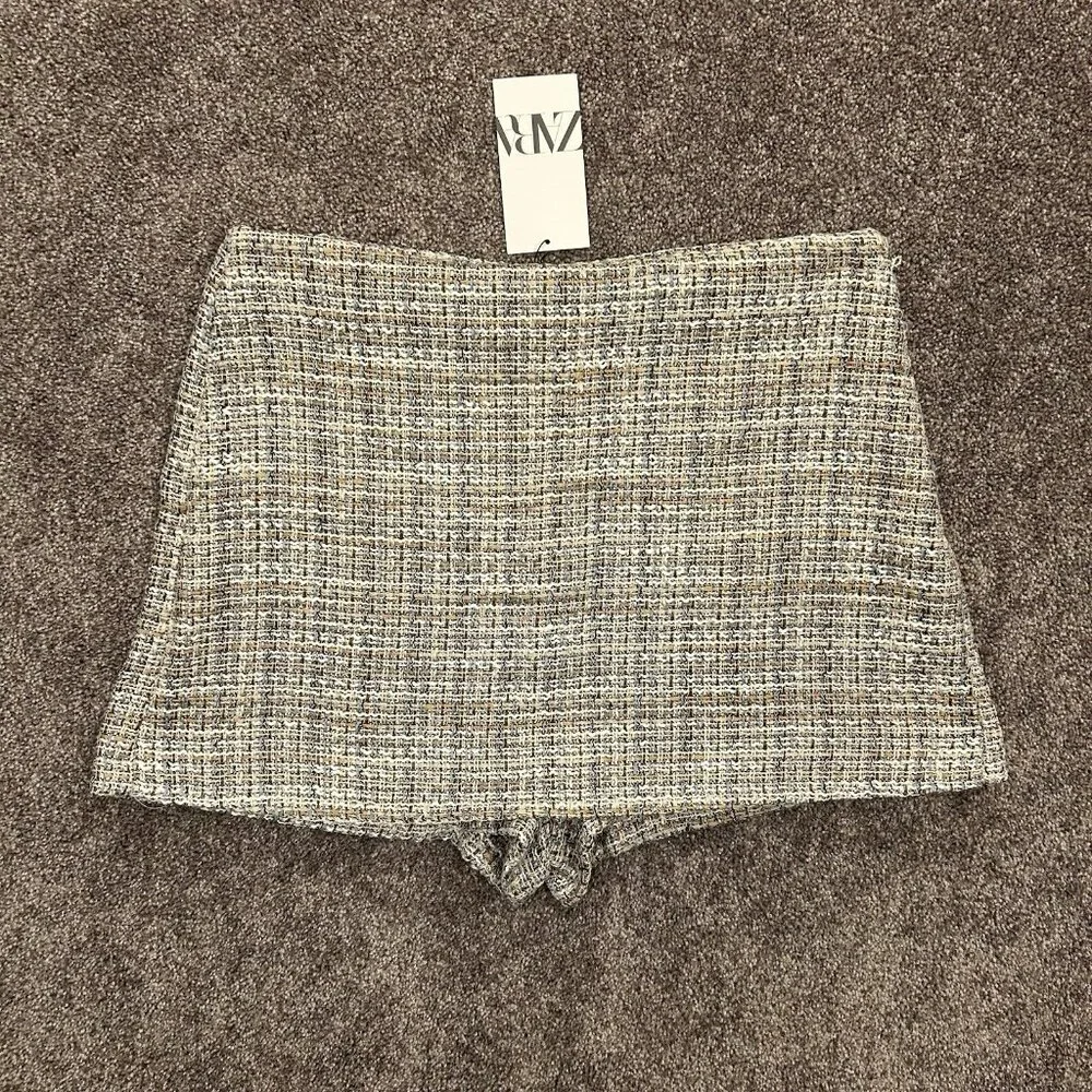 Zara Women's Mini Skort Built-In Shorts Size XL Woven Side Zip Closure NWT - Picture 3 of 14